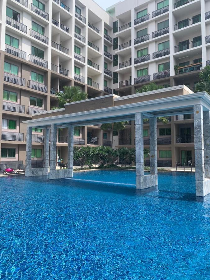 High Floor Pool View Near Walking Street Arcadia 高楼层泳池景 高速网络 智能电视 * Pattaya