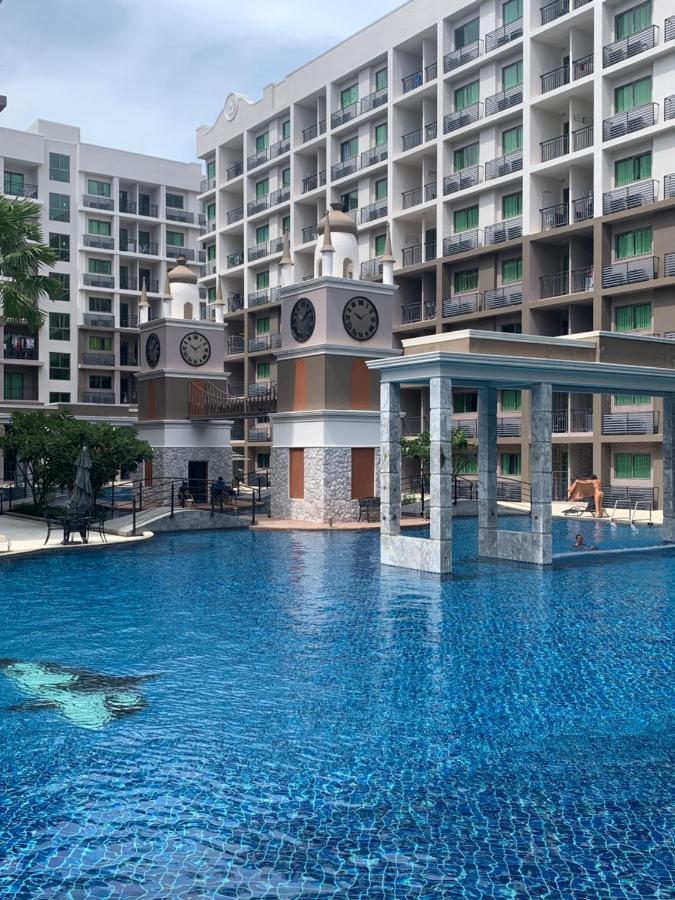 High Floor Pool View Near Walking Street Arcadia 高楼层泳池景 高速网络 智能电视 Apartment *